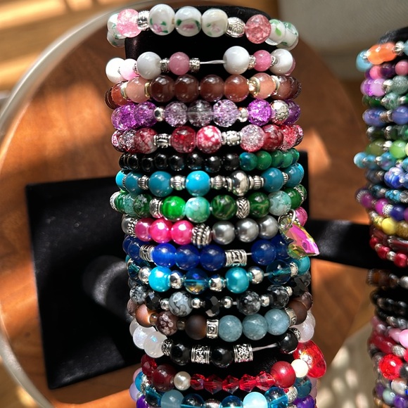 New Handmade Stretch Beaded Bracelets in different styles a 1 for $6,3 for $15 - Picture 3 of 4